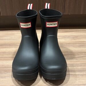 Hunter Matte Black Ankle Boots